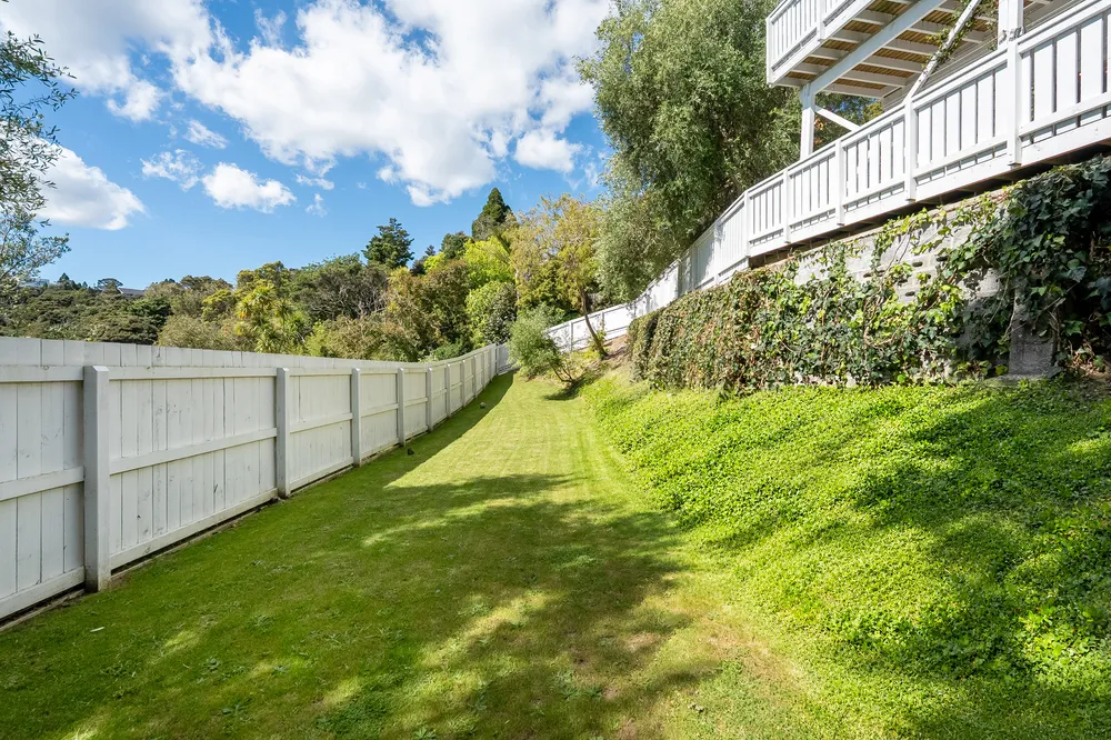 Photos of 33 Island Bay Road