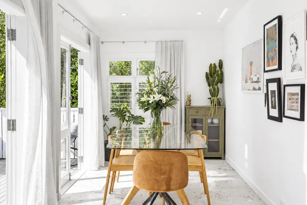 Photos of 33 Island Bay Road