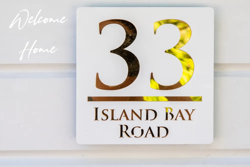 Photos of 33 Island Bay Road