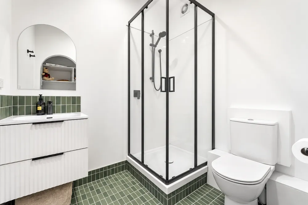 Photos of 33 Island Bay Road