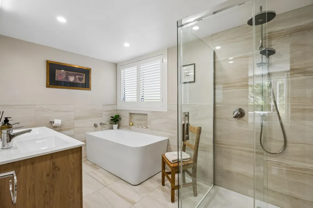 Photos of 27 Wallace Street