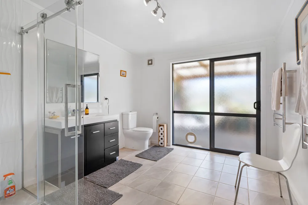 Photos of 83 Waitangi Road