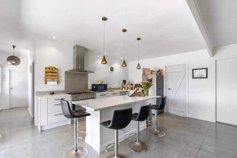 Photos of 83 Waitangi Road