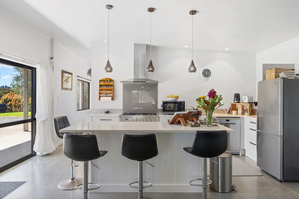 Photos of 83 Waitangi Road
