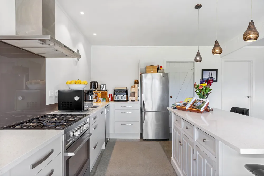 Photos of 83 Waitangi Road