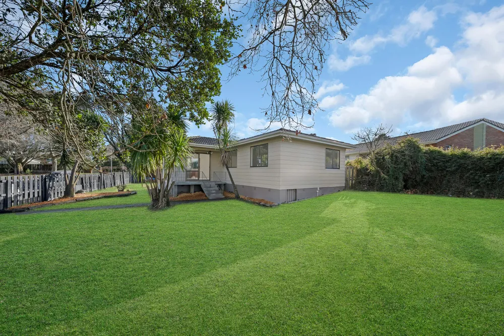 Photos of 6 Redcrest Avenue