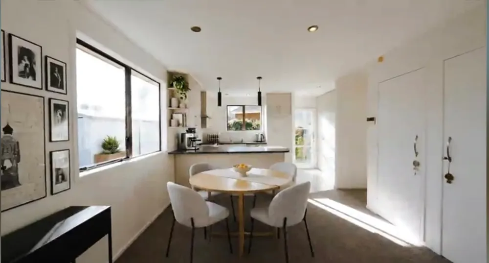 Photos of 6 Redcrest Avenue