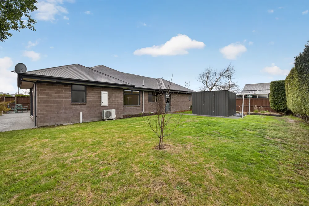 Photos of 1 Eastfield Drive