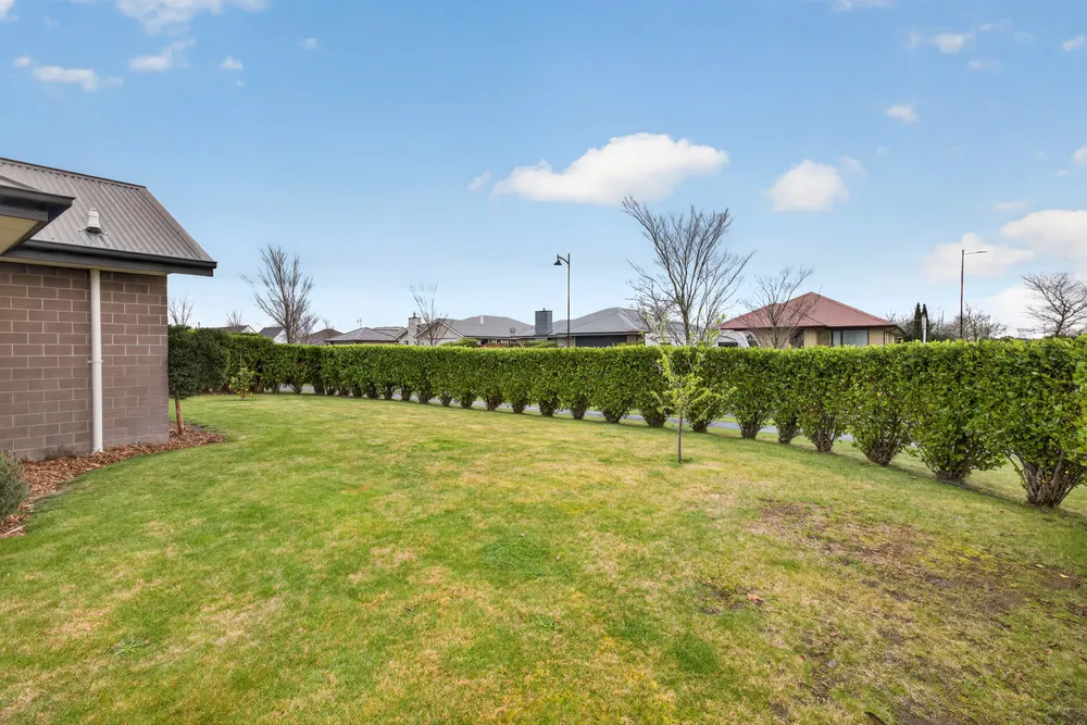 Photos of 1 Eastfield Drive