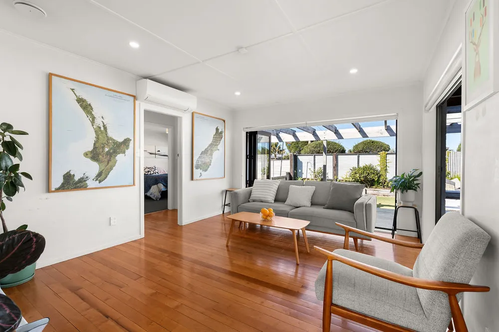 Photos of 4a Lachlan Avenue