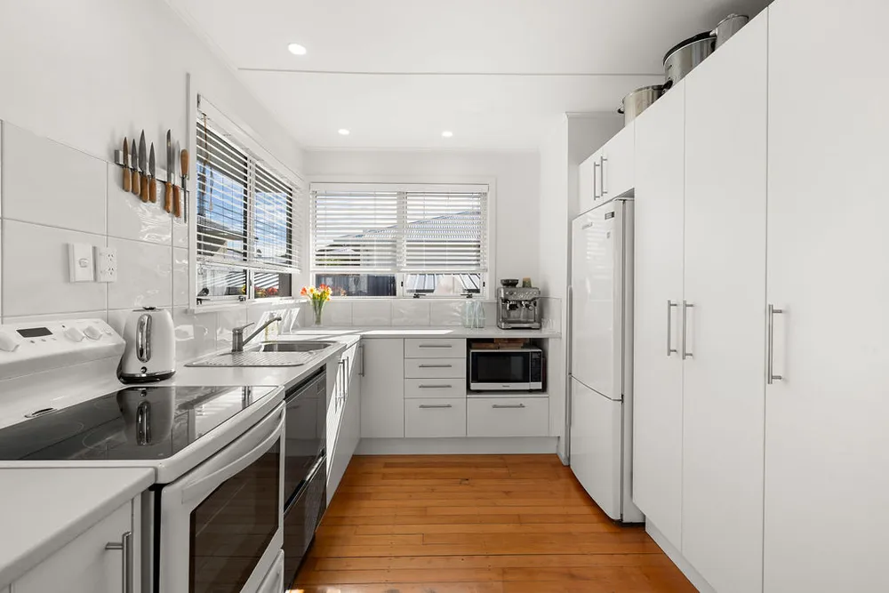 Photos of 4a Lachlan Avenue