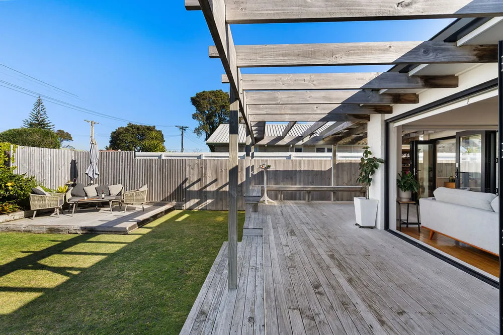 Photos of 4a Lachlan Avenue