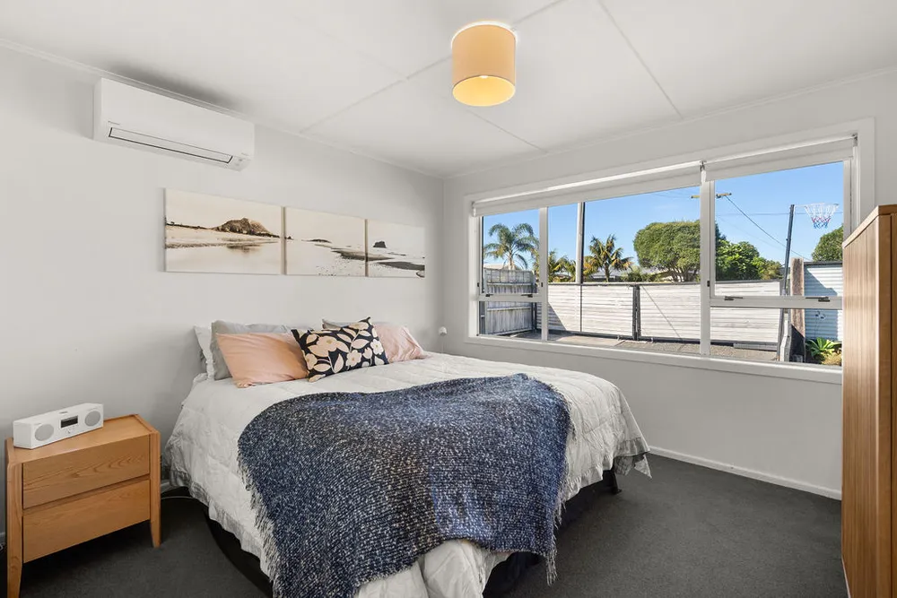 Photos of 4a Lachlan Avenue