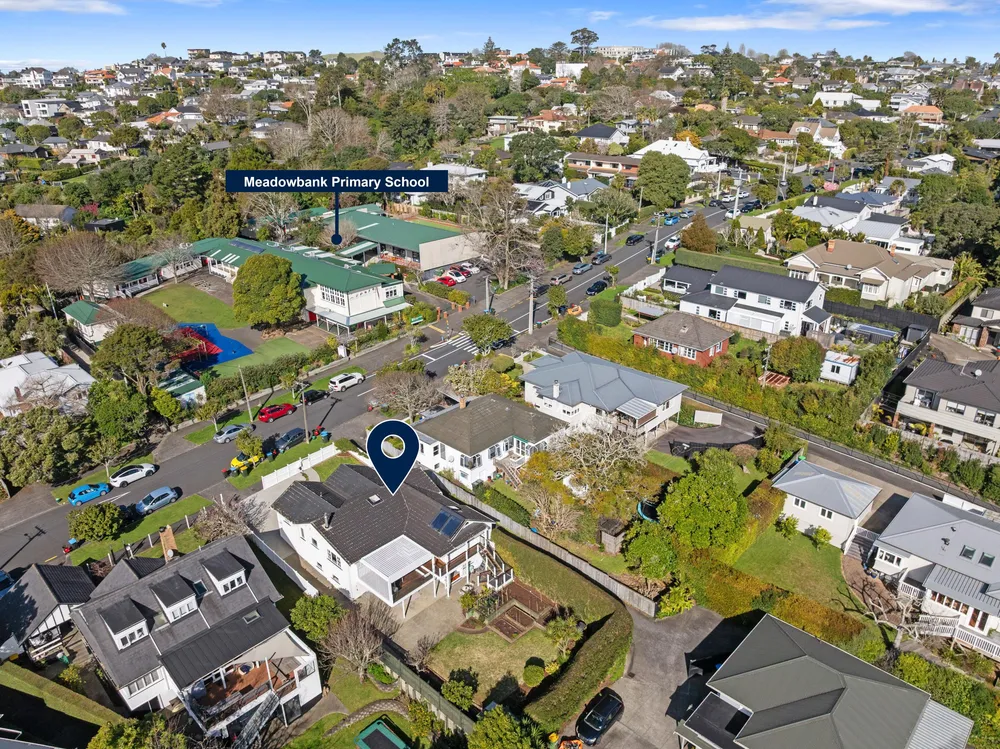 Photos of 46 Kelvin Road