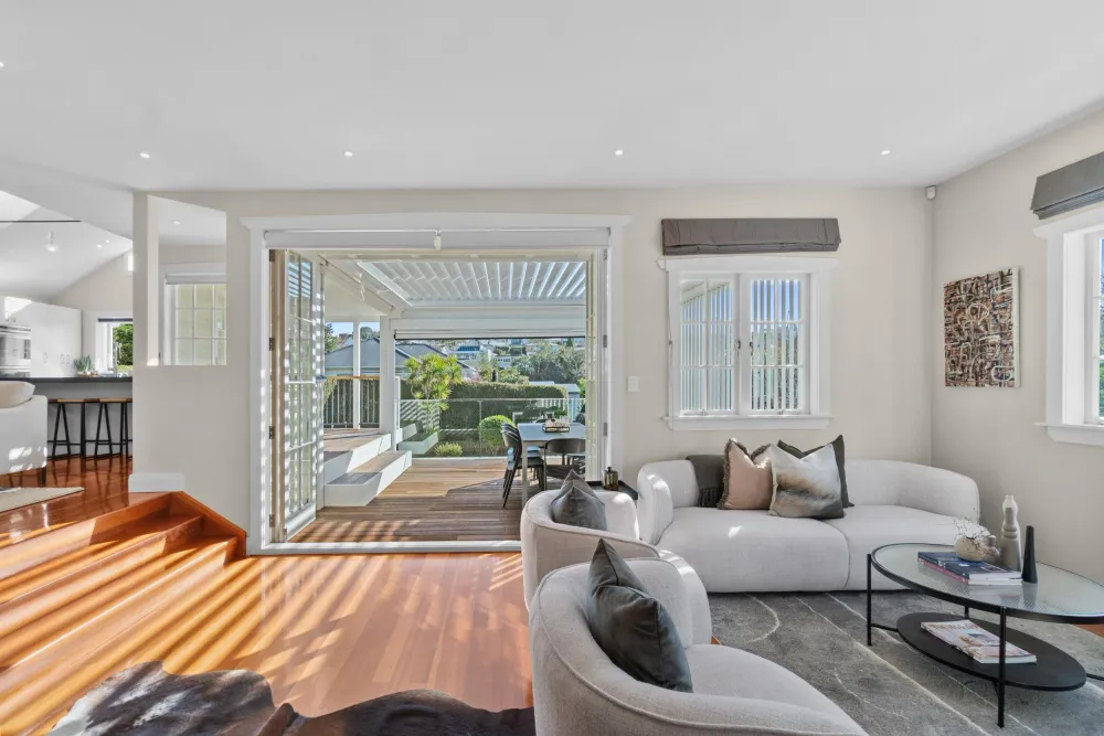 Photos of 46 Kelvin Road