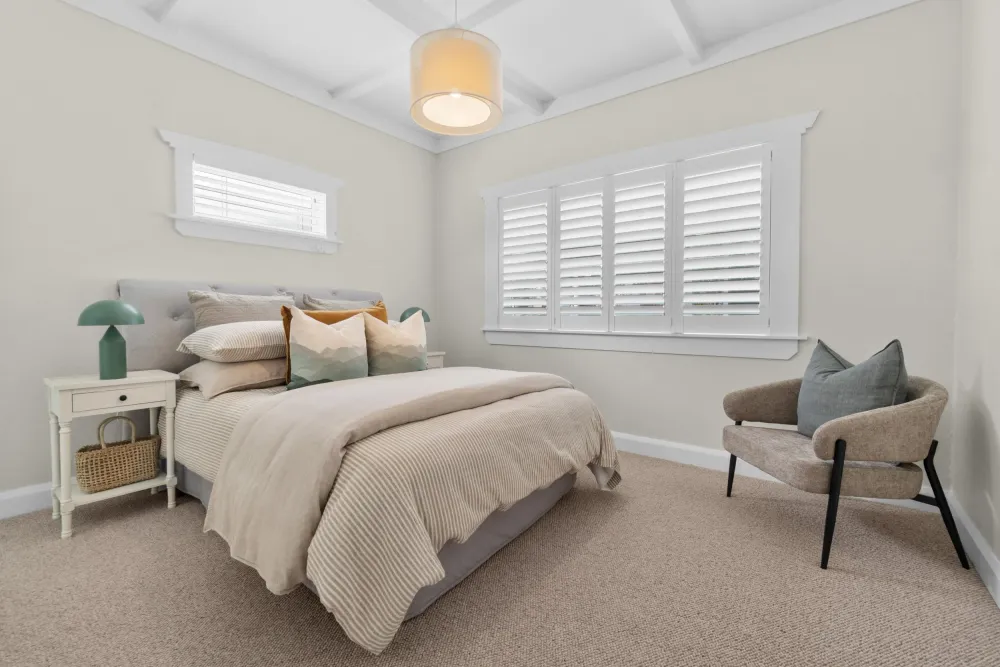 Photos of 46 Kelvin Road