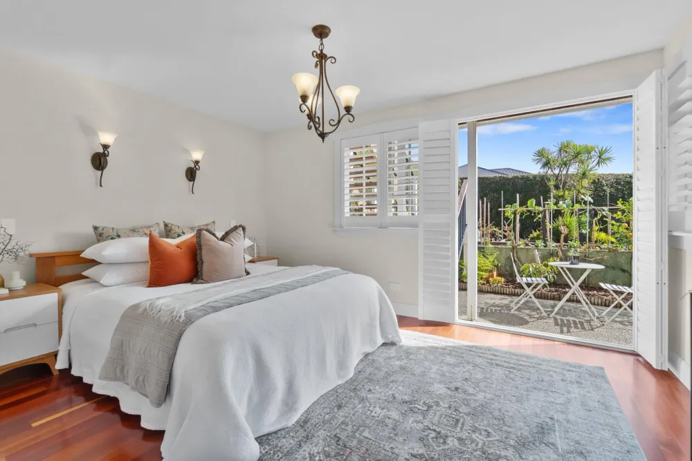 Photos of 46 Kelvin Road