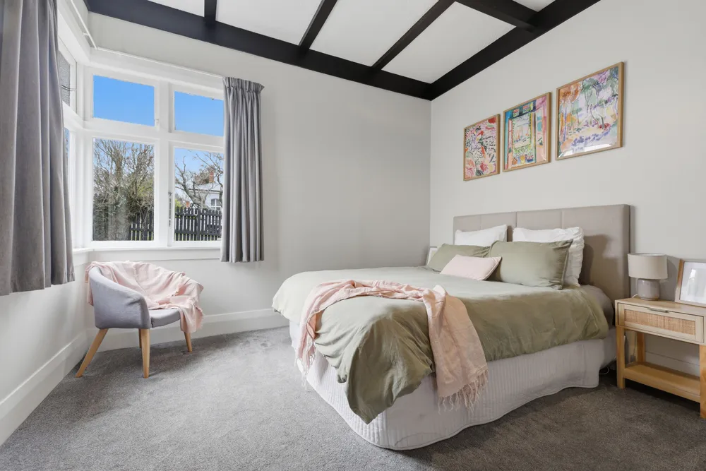 Photos of 5 Grotto Street