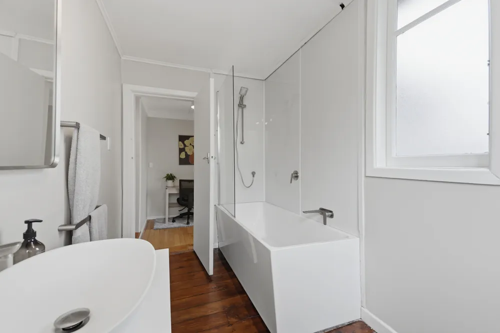 Photos of 5 Grotto Street