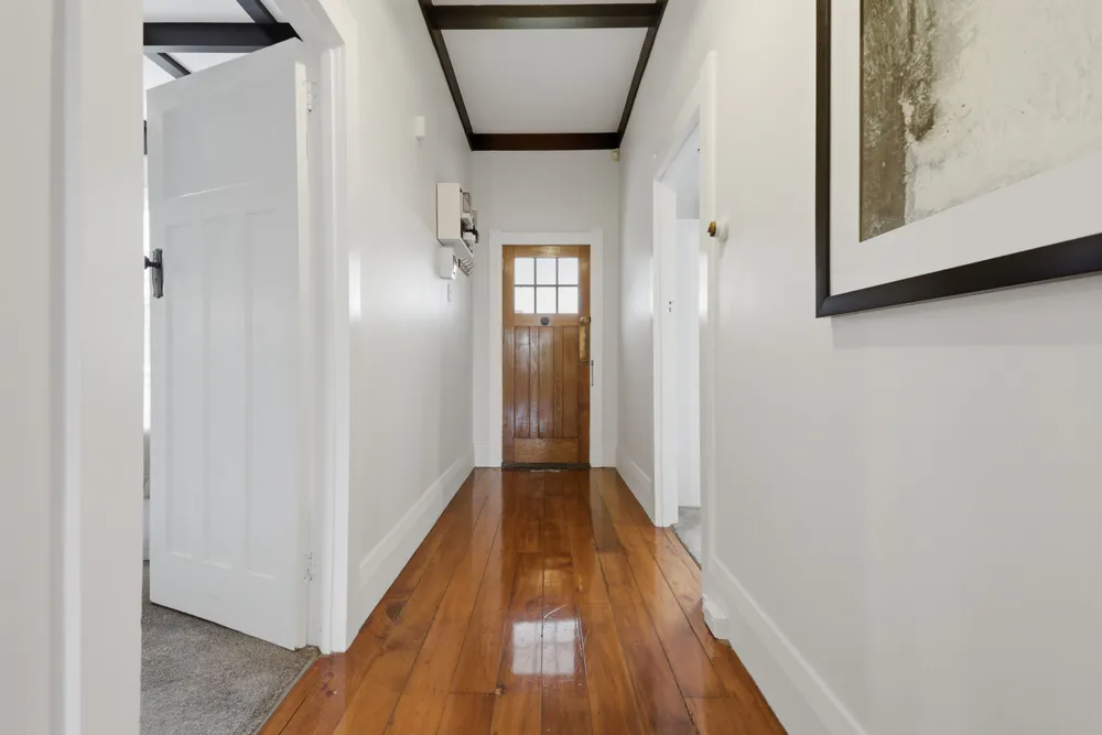 Photos of 5 Grotto Street