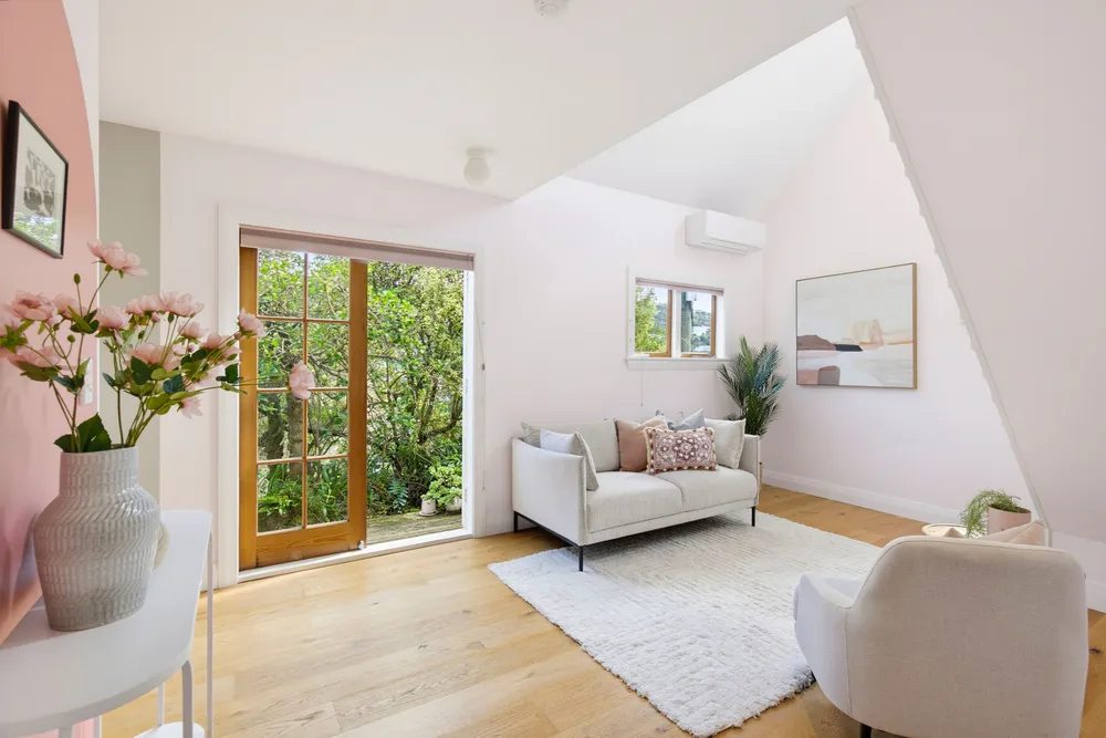 Photos of 15 Taft Street