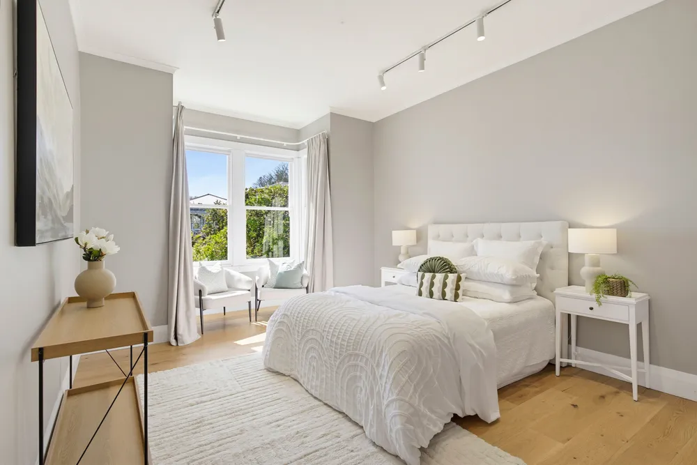 Photos of 15 Taft Street