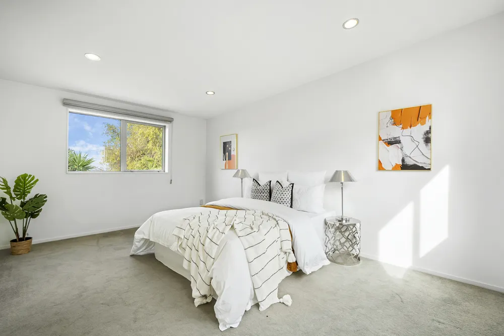 Photos of 249C St Johns Road