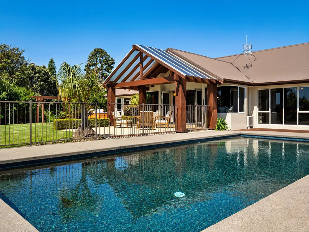 Photos of 12 River Oaks Drive