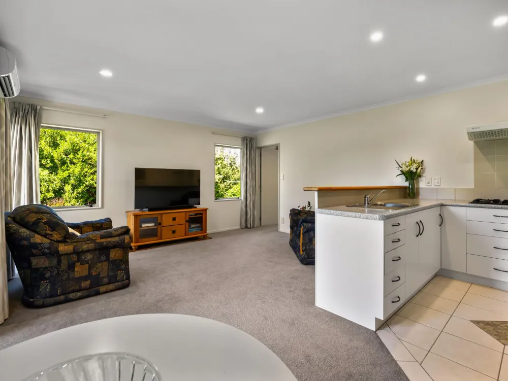 Photos of 12 River Oaks Drive