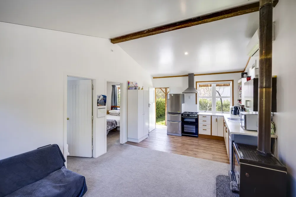 Photos of 549 Middle Road