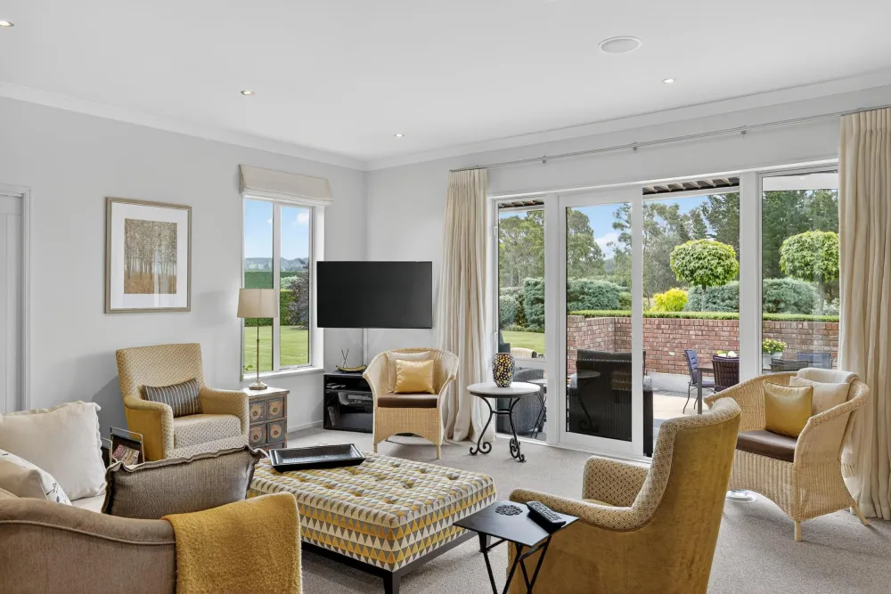Photos of 225 Marshmans Road