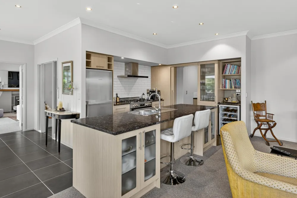 Photos of 225 Marshmans Road