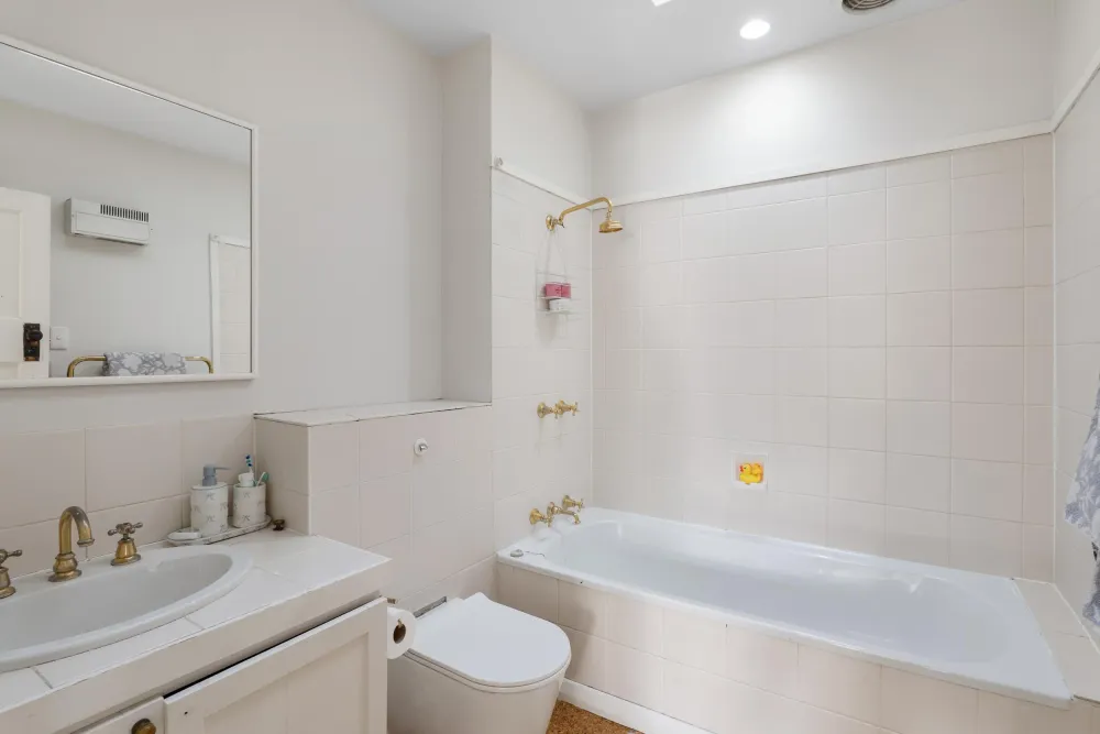 Photos of 39 Jacksons Road