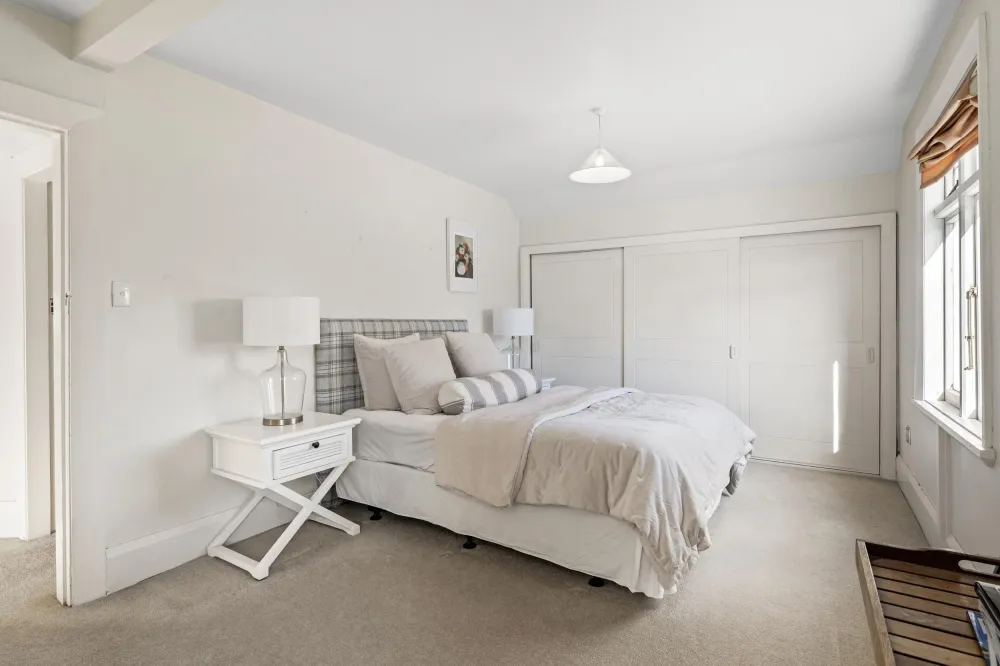 Photos of 39 Jacksons Road