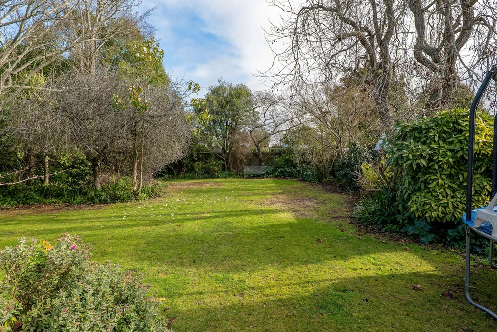 Photos of 39 Jacksons Road