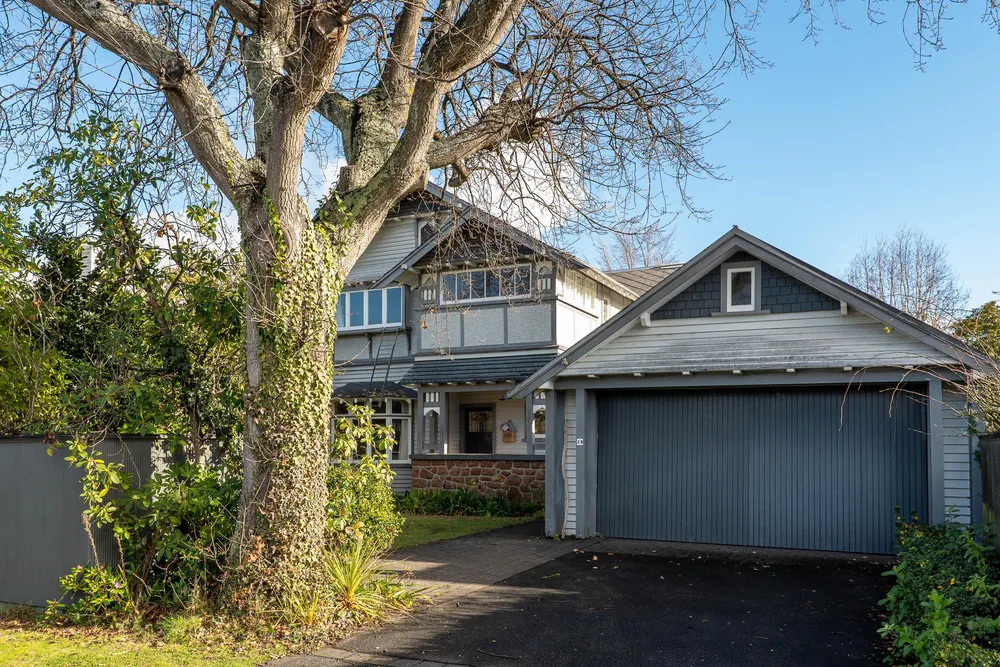 Photos of 39 Jacksons Road