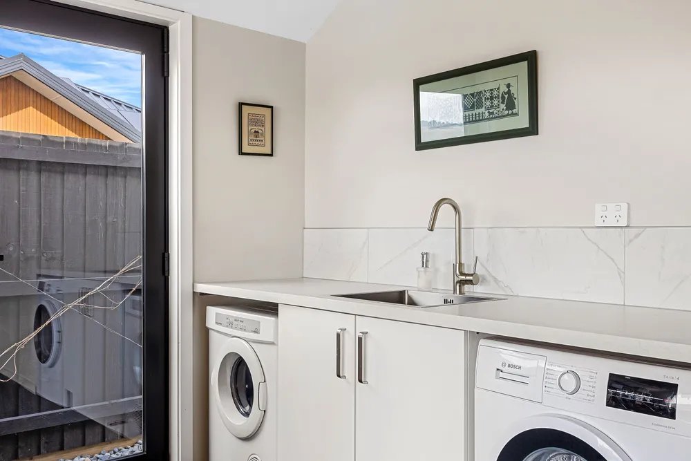Photos of 103 Sutherlands Road