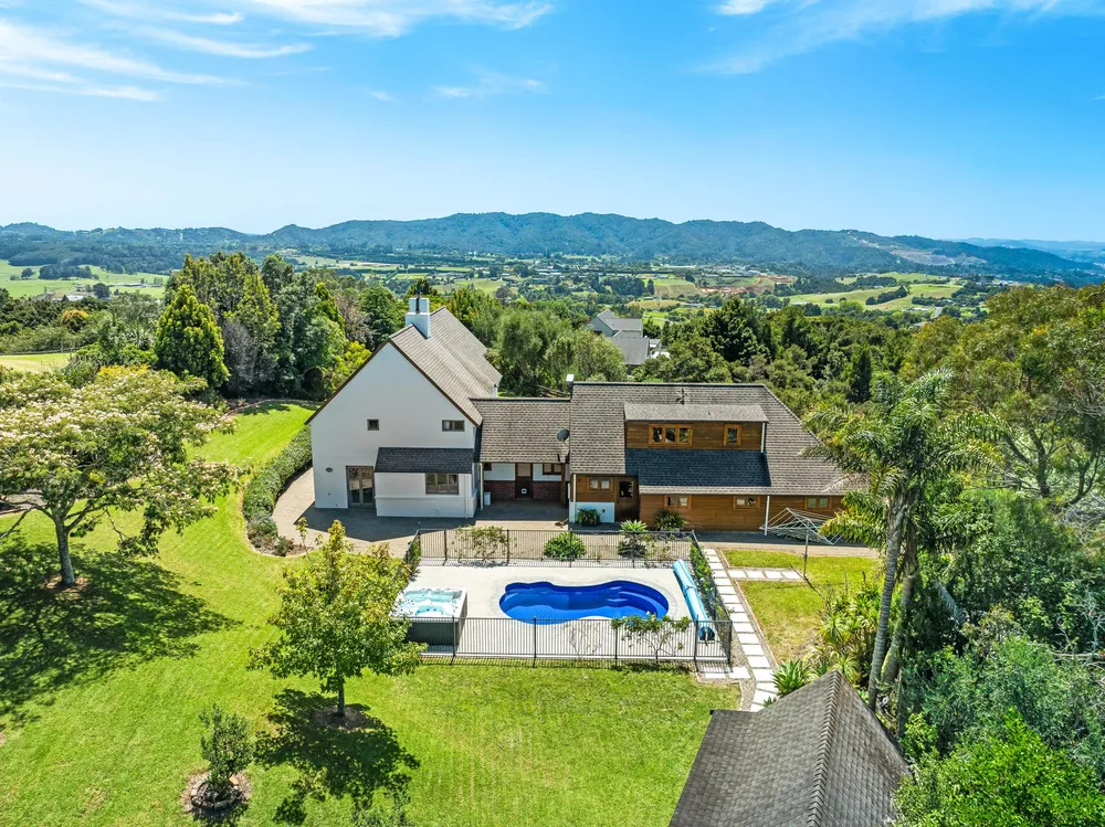 Photos of 61 Waipuna Road