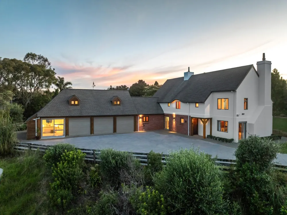 Photos of 61 Waipuna Road