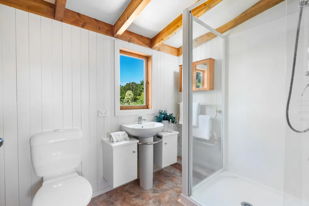 Photos of 61 Waipuna Road