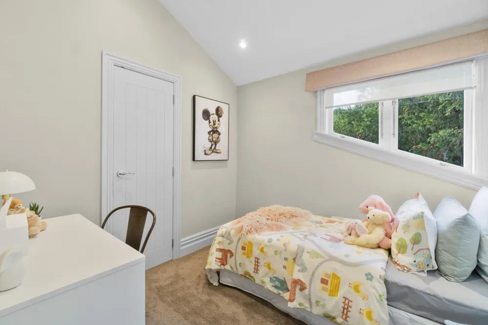 Photos of 6 Lewin Road