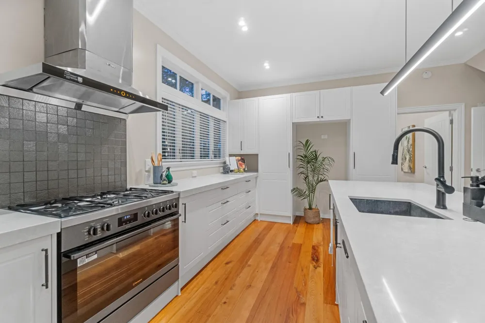 Photos of 6 Lewin Road