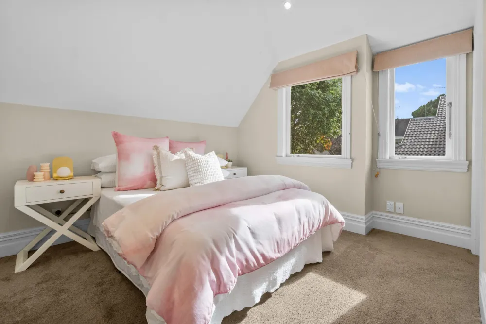 Photos of 6 Lewin Road