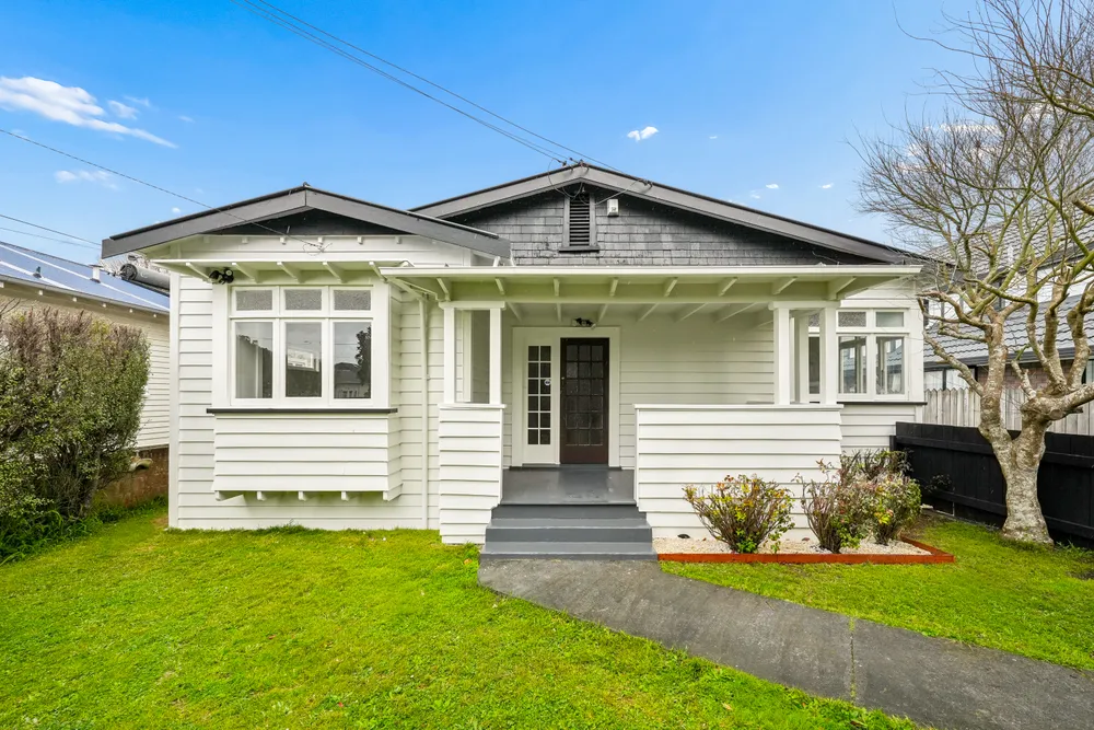 Photos of 34 Rangiatea Road