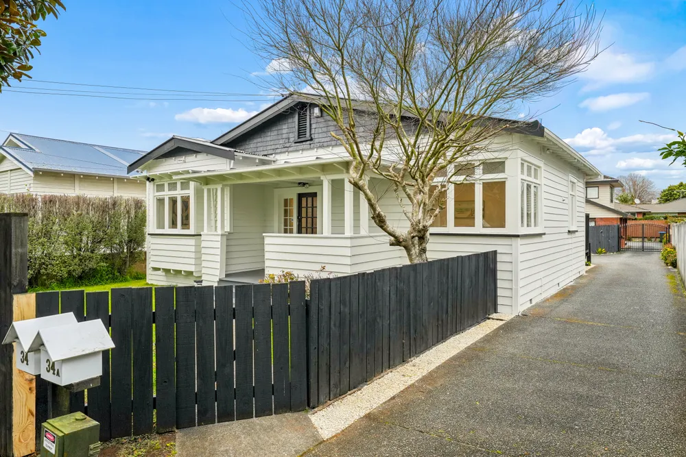 Photos of 34 Rangiatea Road