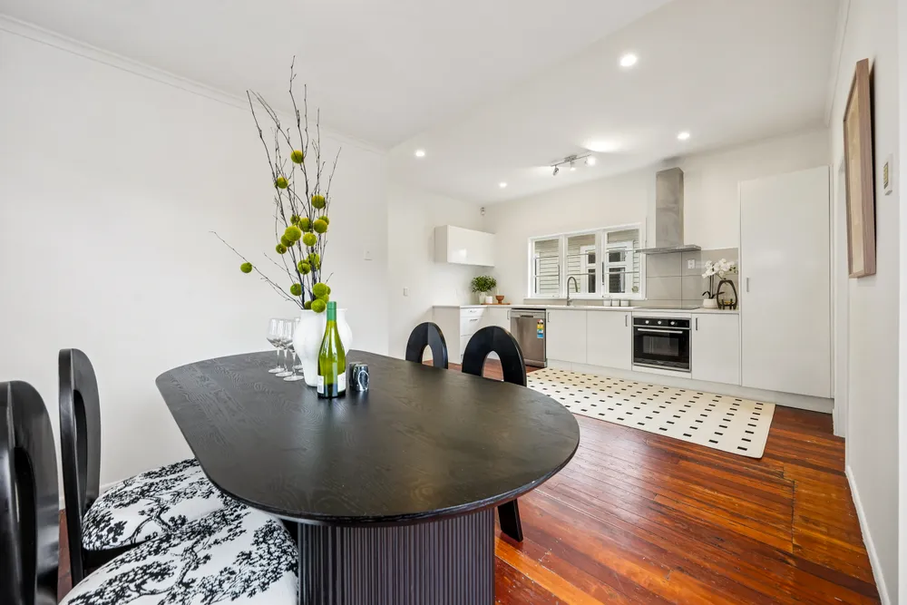 Photos of 34 Rangiatea Road