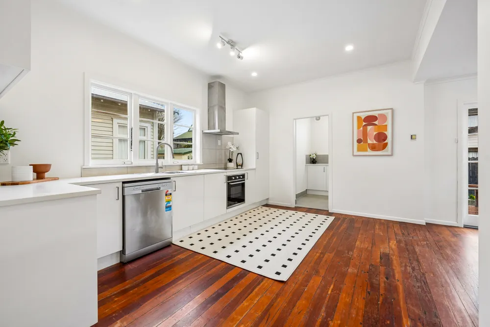 Photos of 34 Rangiatea Road