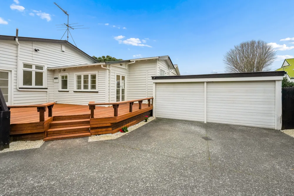 Photos of 34 Rangiatea Road
