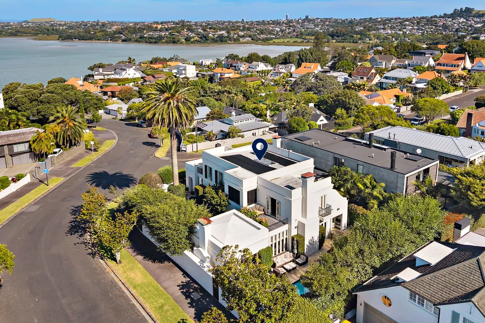 Photos of 3 Crescent Road