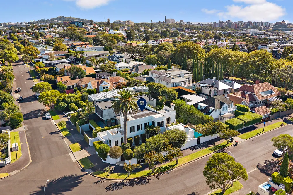 Photos of 3 Crescent Road
